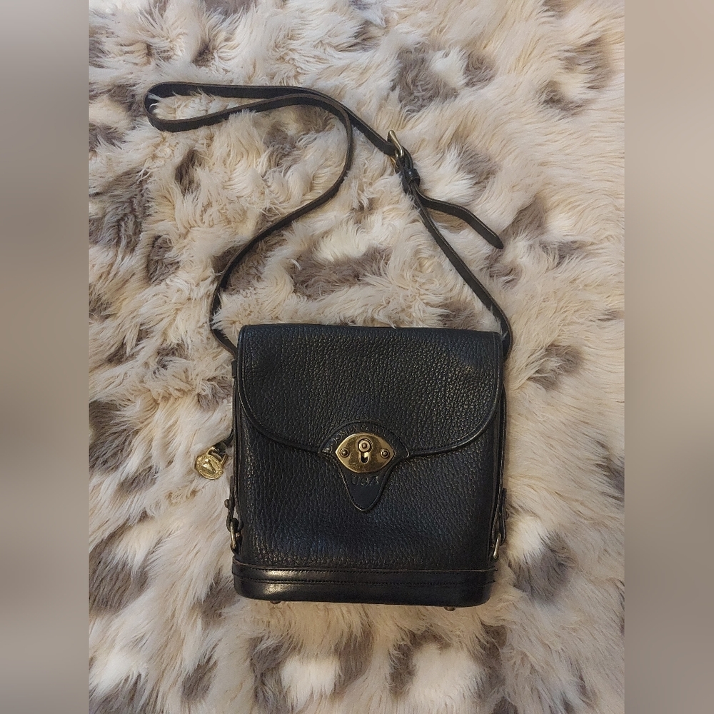 Dooney and bourke bag
